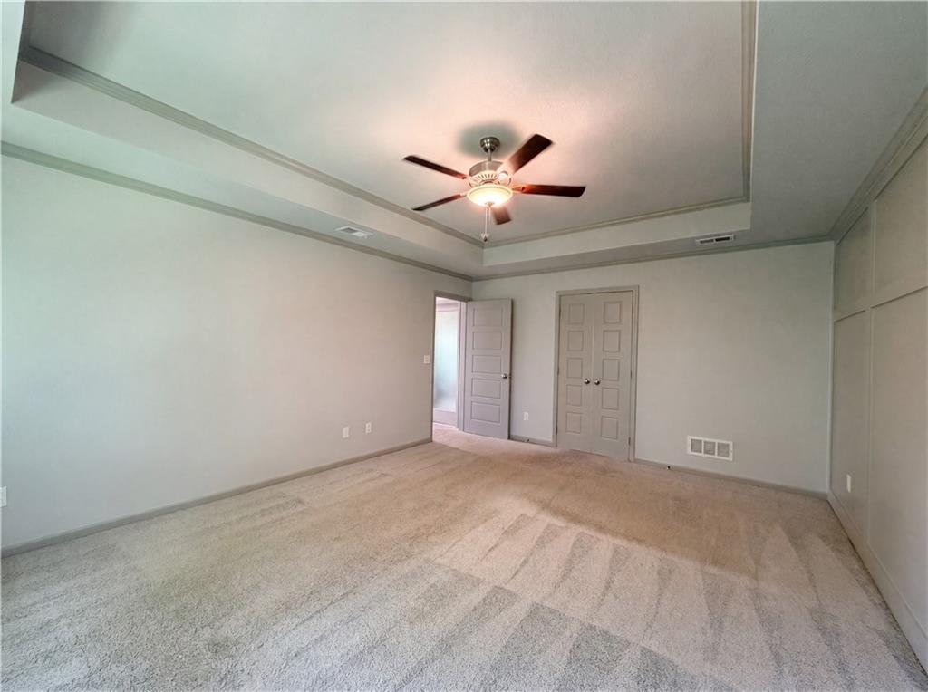 Photo 4 of 7540 N Amity Avenue