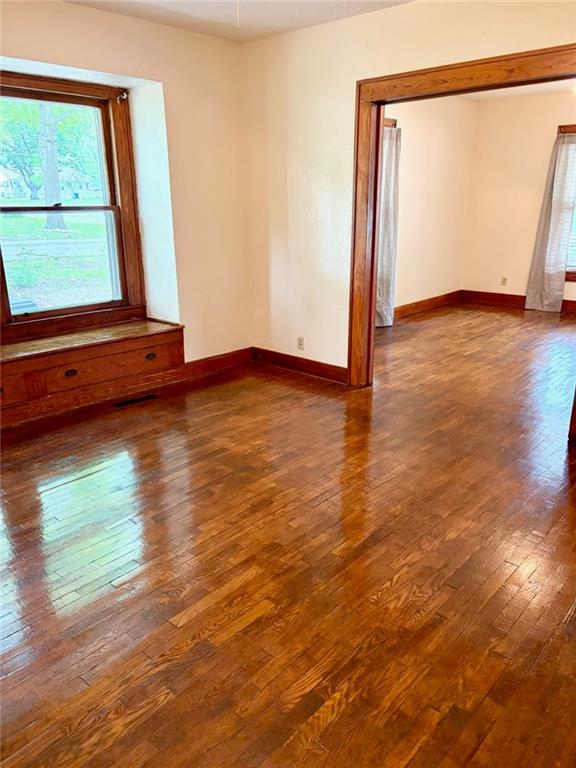 Photo 5 of 414 S 2nd Street