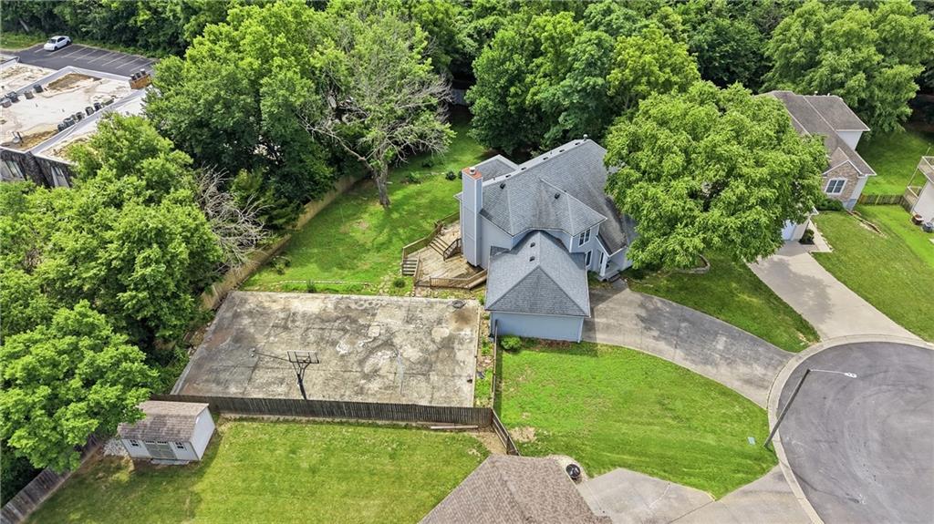Photo 3 of 518 Edgewood Drive