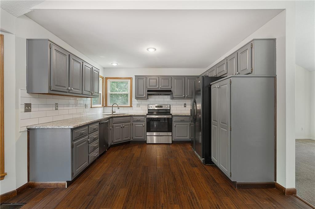 Photo 7 of 15820 W 123rd Street