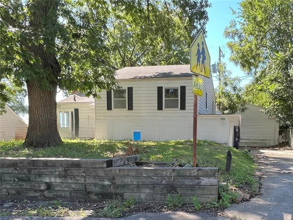 Photo of 715 NE 44th Street