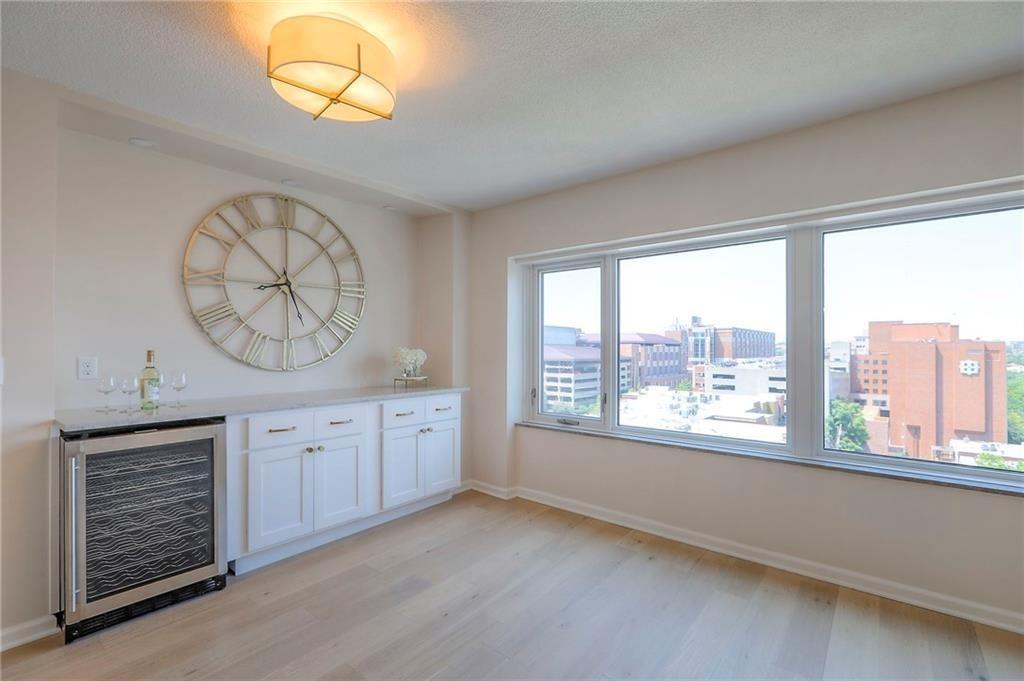 Photo 7 of 4545 Wornall Road #1009