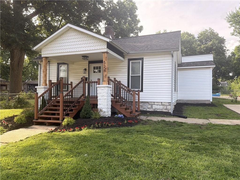 Photo 6 of 528 E Loula Street