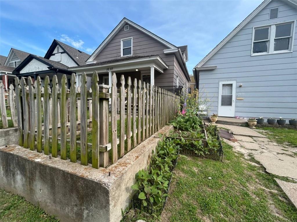 Photo 2 of 1037 Sandusky Avenue