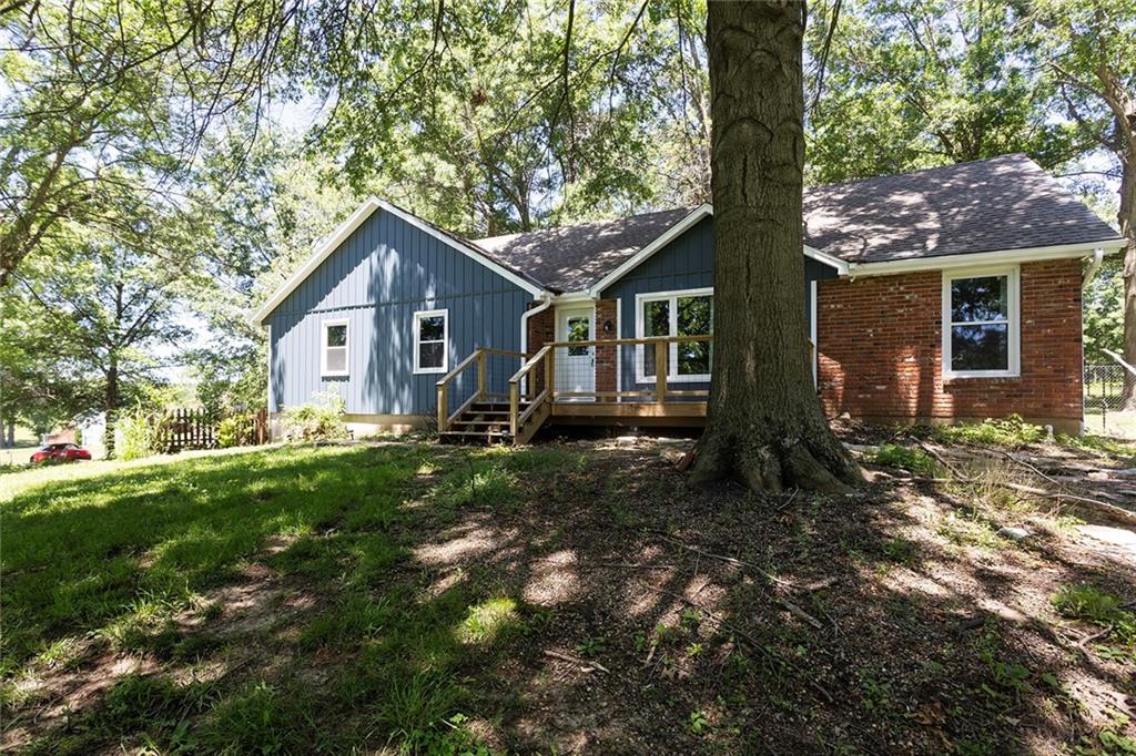 Photo 3 of 1228 Town And Country Lane