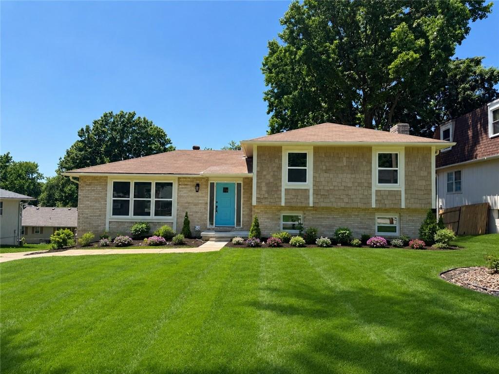 Photo 5 of 2400 N 73rd Place