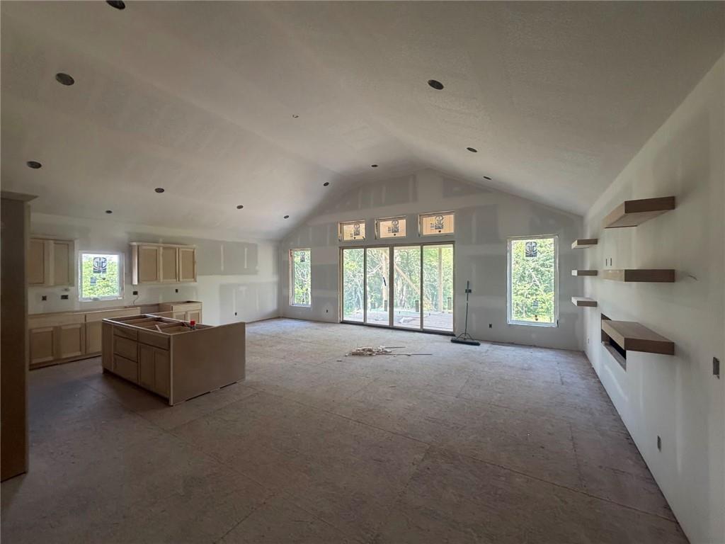 Photo 2 of 21503 Twin Oaks Parkway