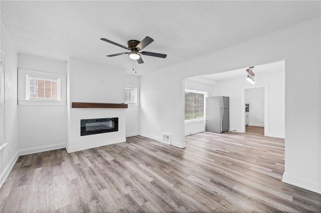 Photo 6 of 1831 E 68th Street