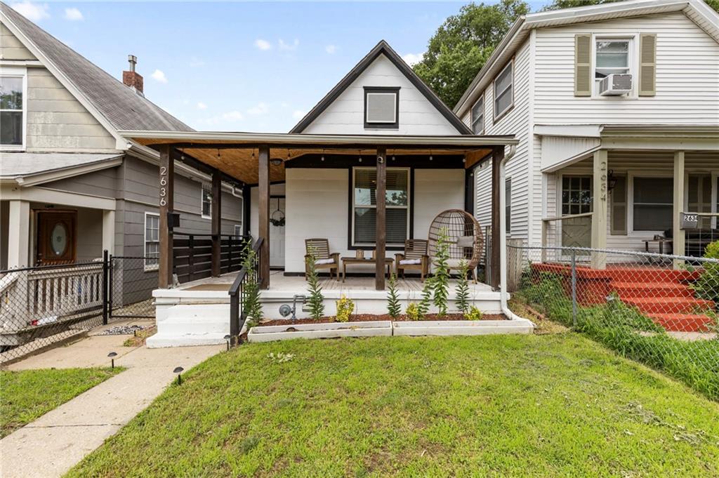 Photo of 2636 Madison Avenue