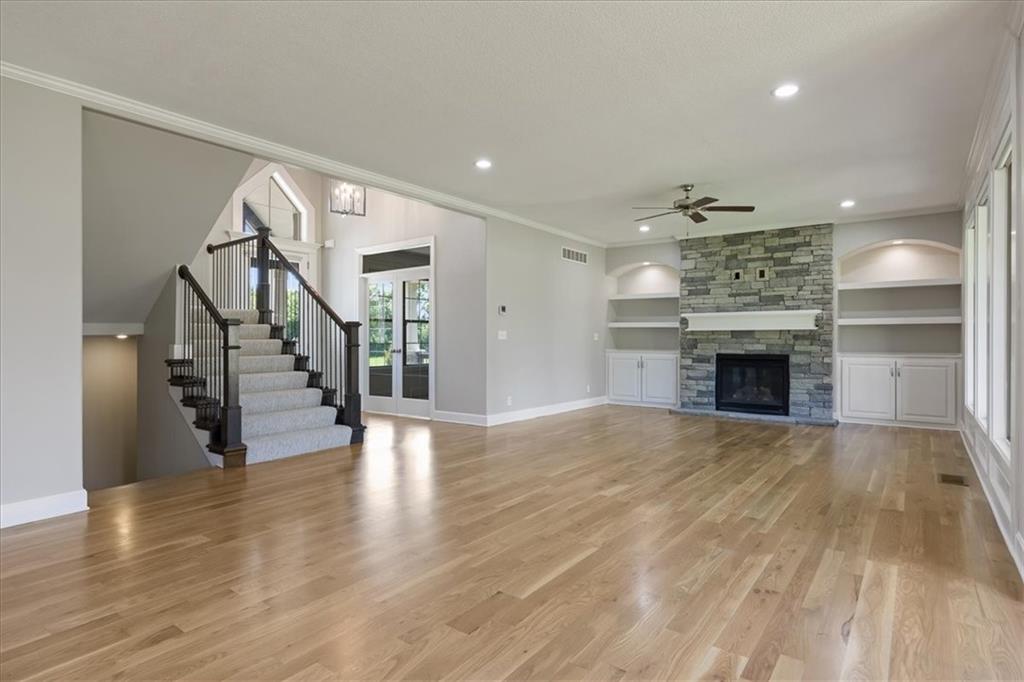 Photo 6 of 9106 W 165th Terrace