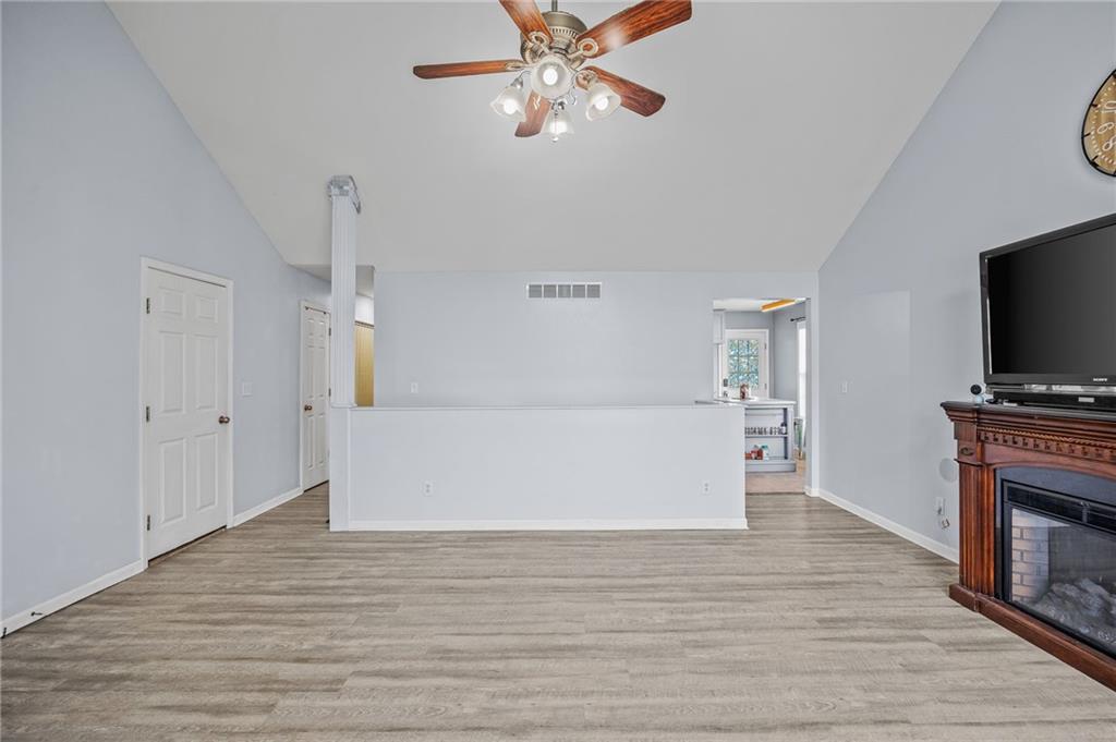 Photo 6 of 3503 Easy Street