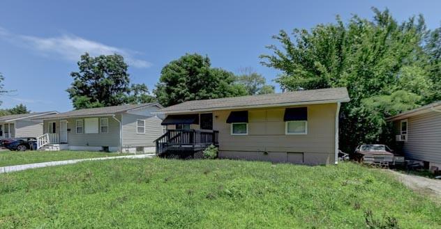 Photo 2 of 4629 Elmwood Avenue