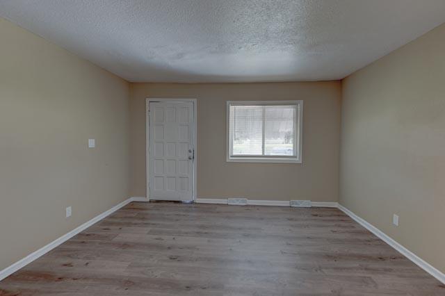 Photo 6 of 4629 Elmwood Avenue