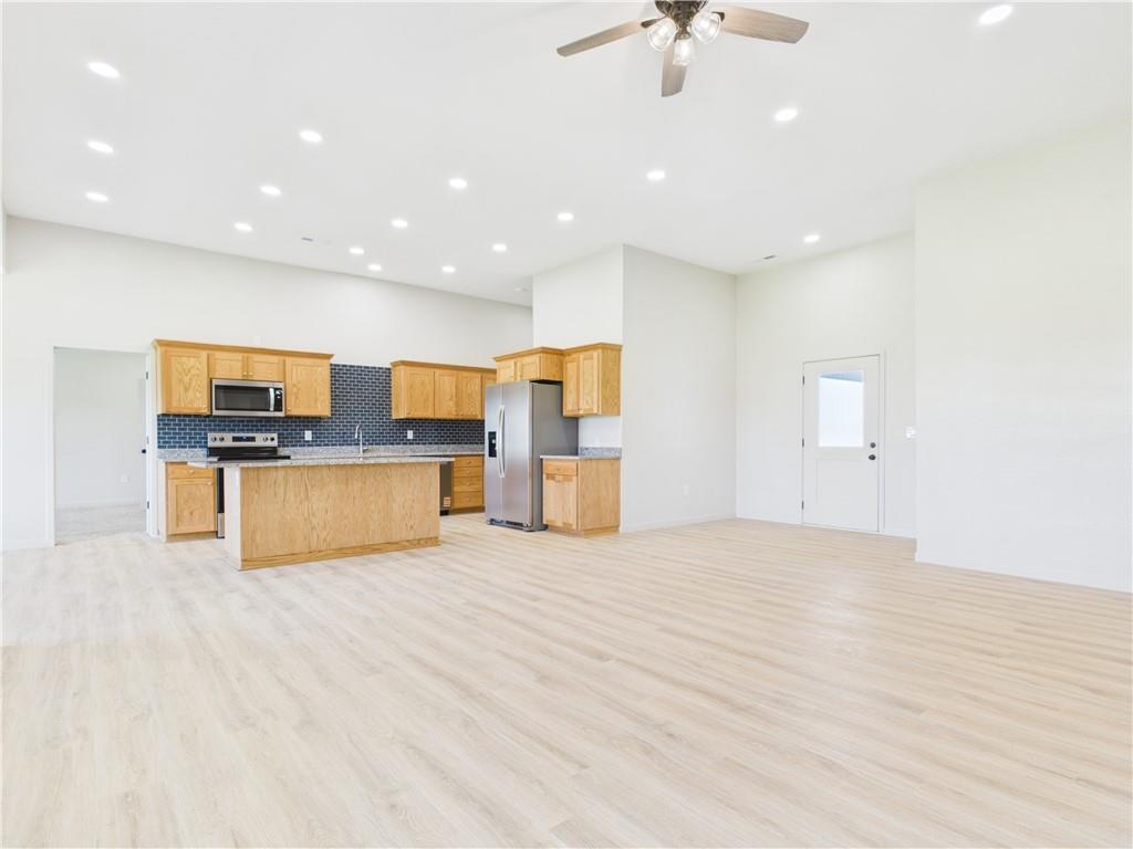 Photo 6 of 125 NW 171 Road