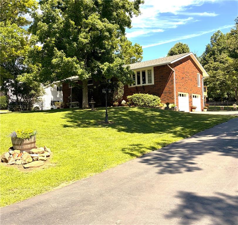 Photo 4 of 21 SE 215 Road