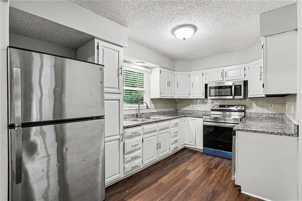 Photo 7 of 8012 E 100th Street