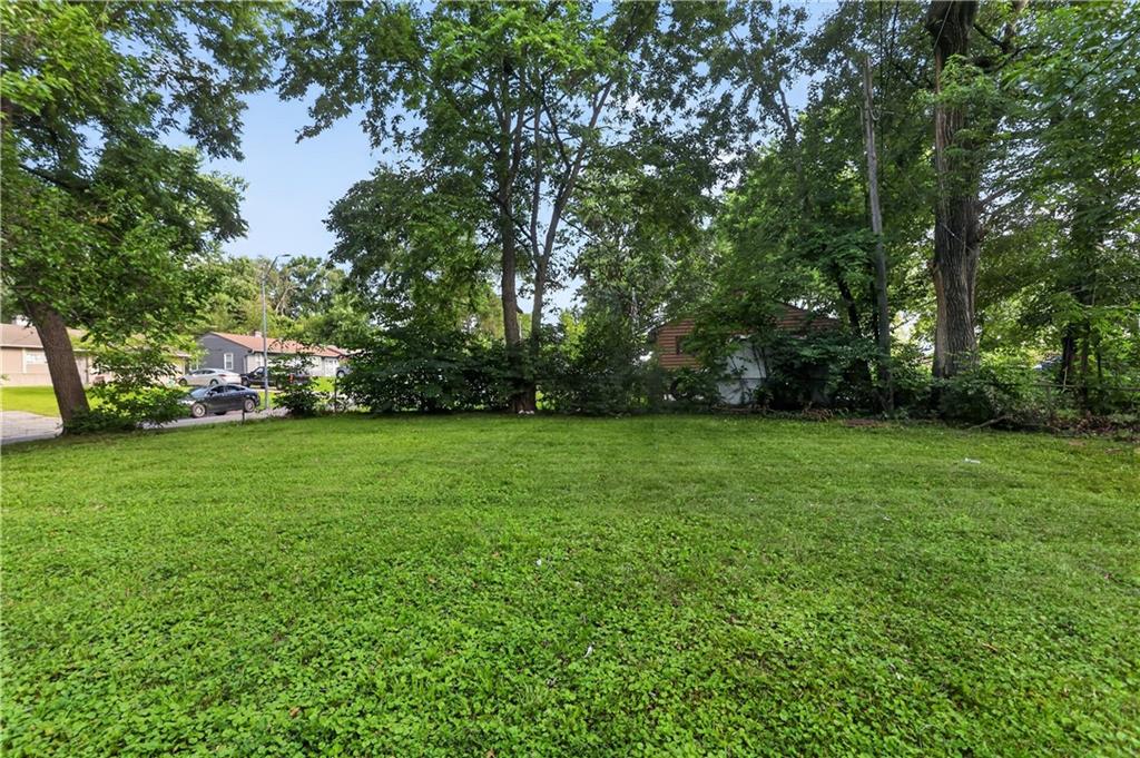 Photo 7 of 11403 Winchester Avenue