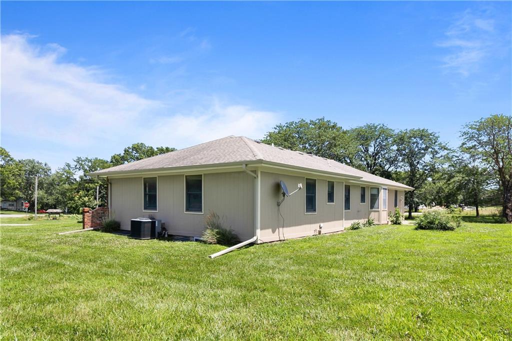 Photo 5 of 8 NW 515 Road