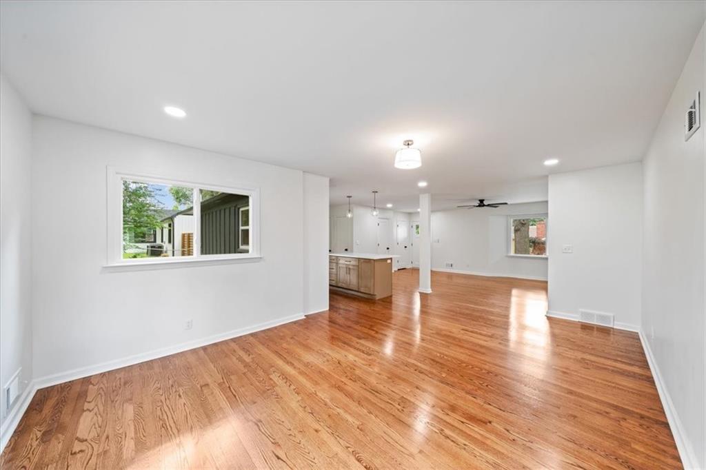 Photo 6 of 5711 W 78th Terrace