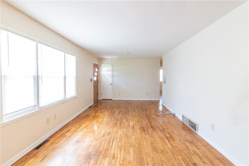 Photo 2 of 403 W South Street