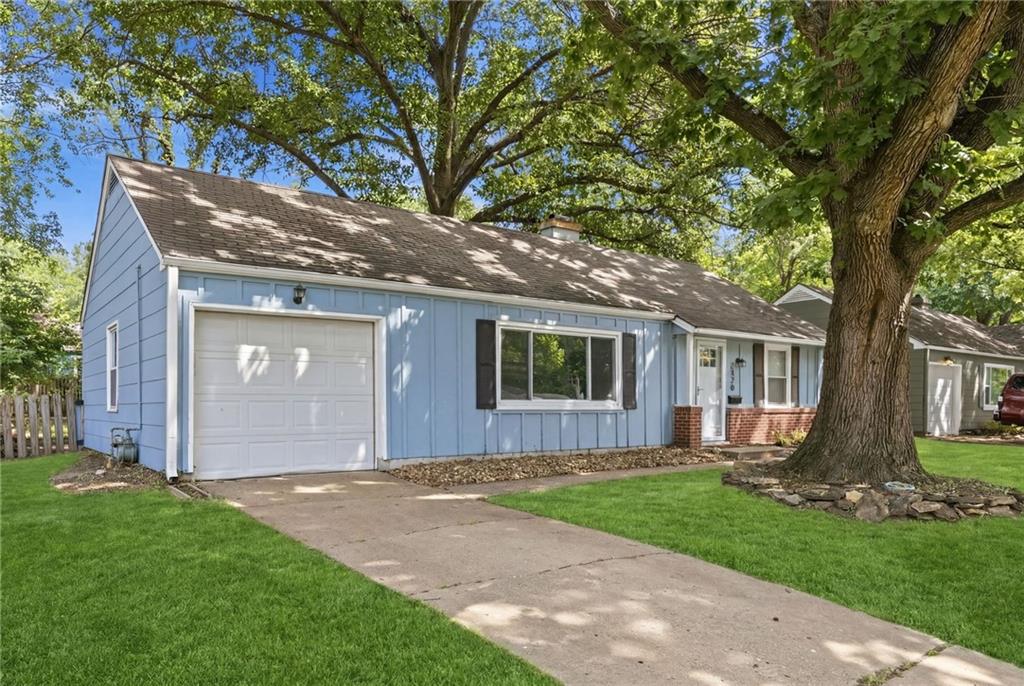 Photo 2 of 2320 W 76th Street