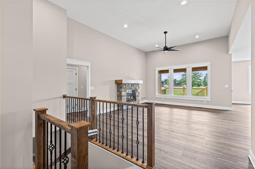 Photo 6 of 1201 Cottonwood Court