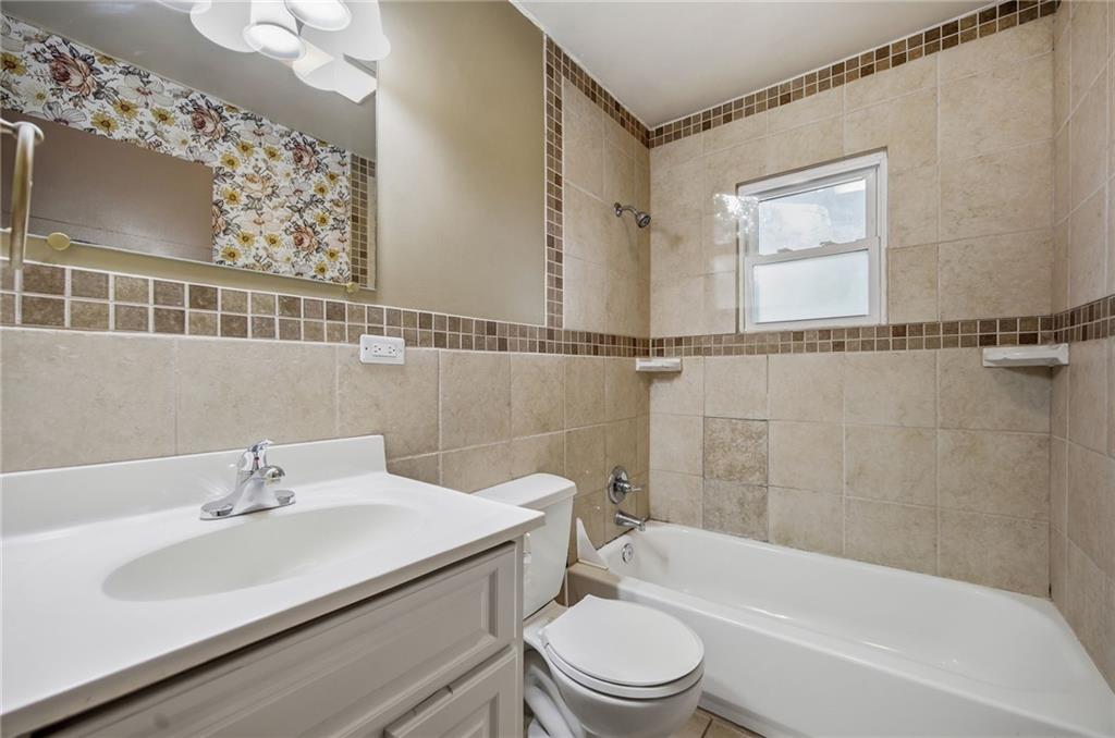 Photo 6 of 9214 Mastin Street