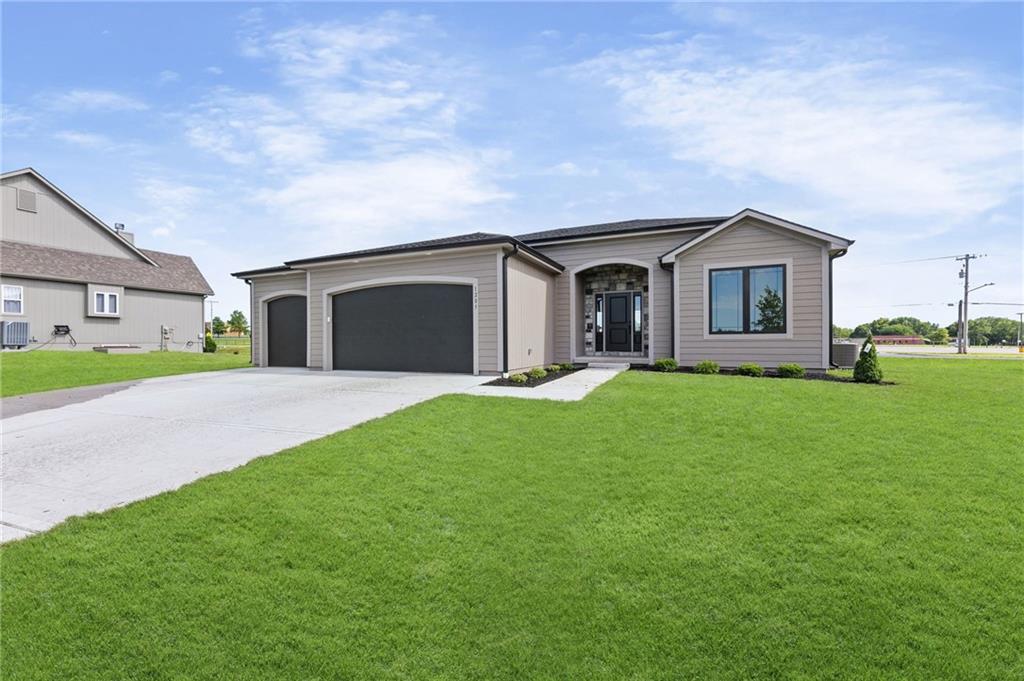 Photo 3 of 1205 Cottonwood Court