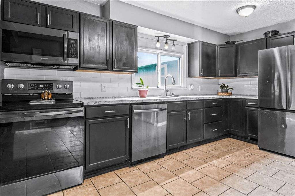Photo 2 of 233 W 5th Street