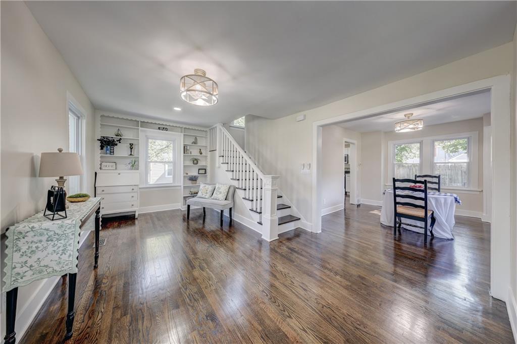 Photo 3 of 226 S Chestnut Street