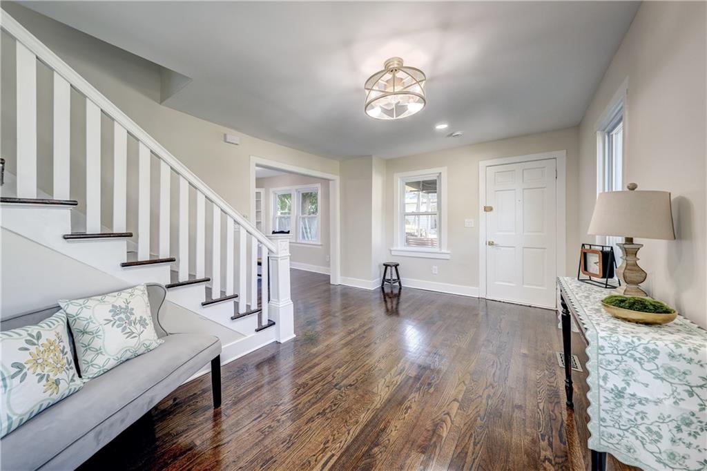 Photo 6 of 226 S Chestnut Street