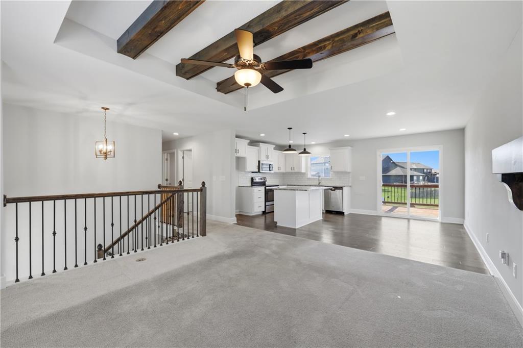 Photo 5 of 1109 SW Arborway Drive