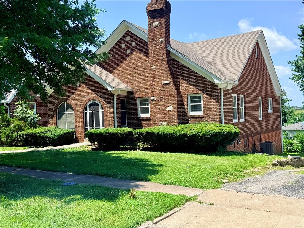 Photo of 1608 N Walnut Street