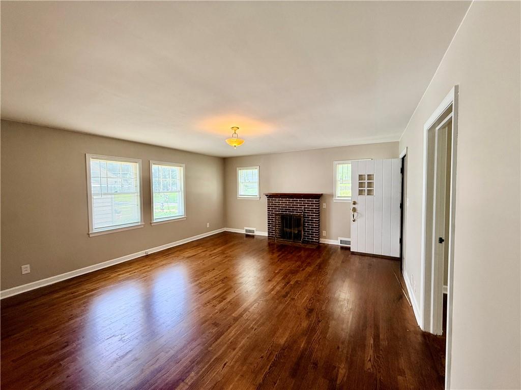 Photo 7 of 1608 N Walnut Street