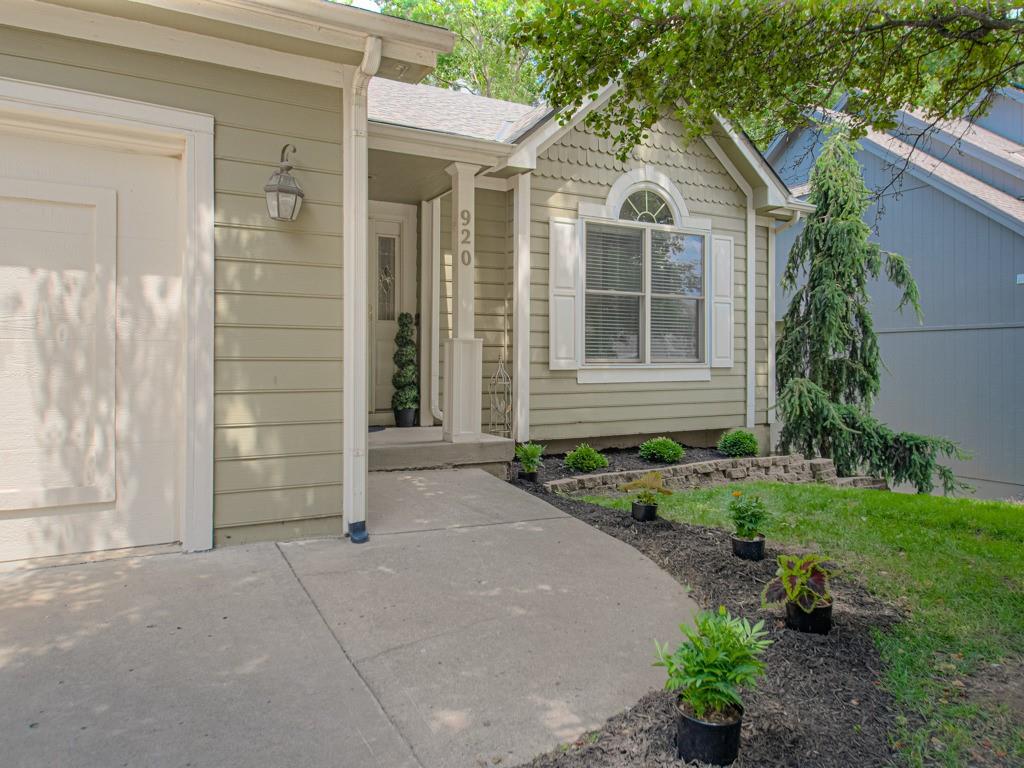 Photo of 920 NE 102nd Street