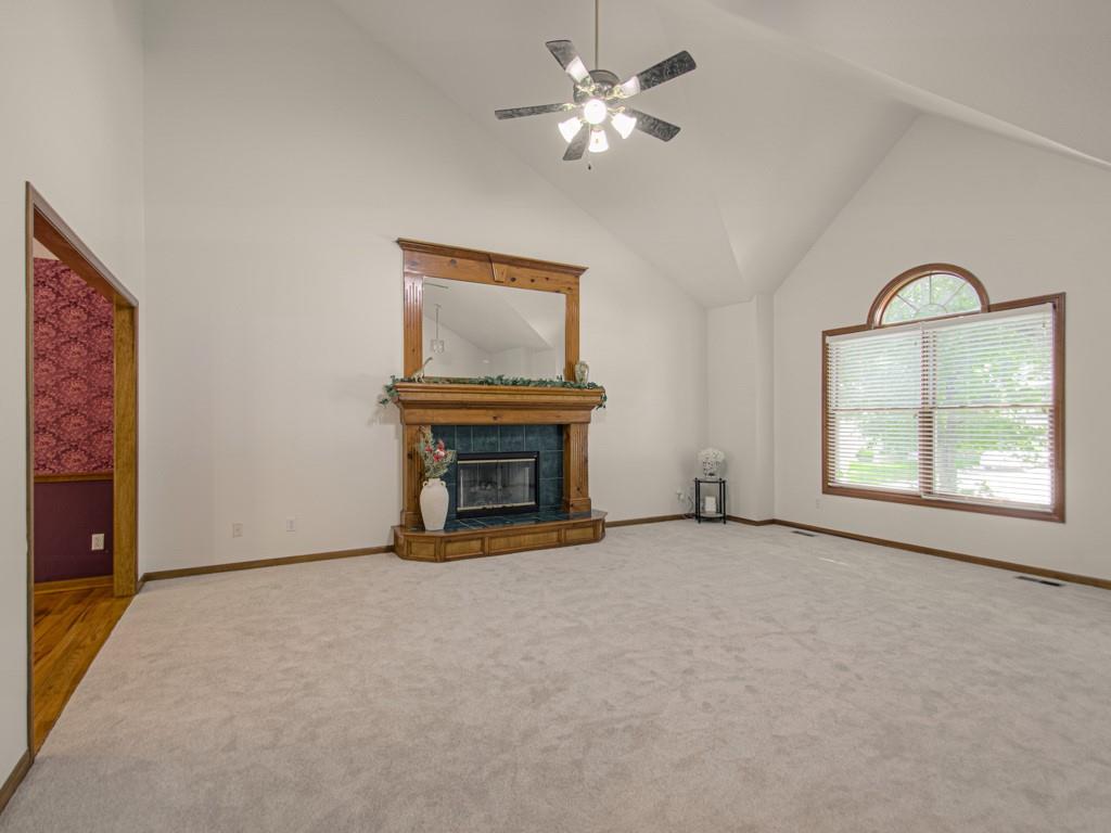 Photo 4 of 920 NE 102nd Street