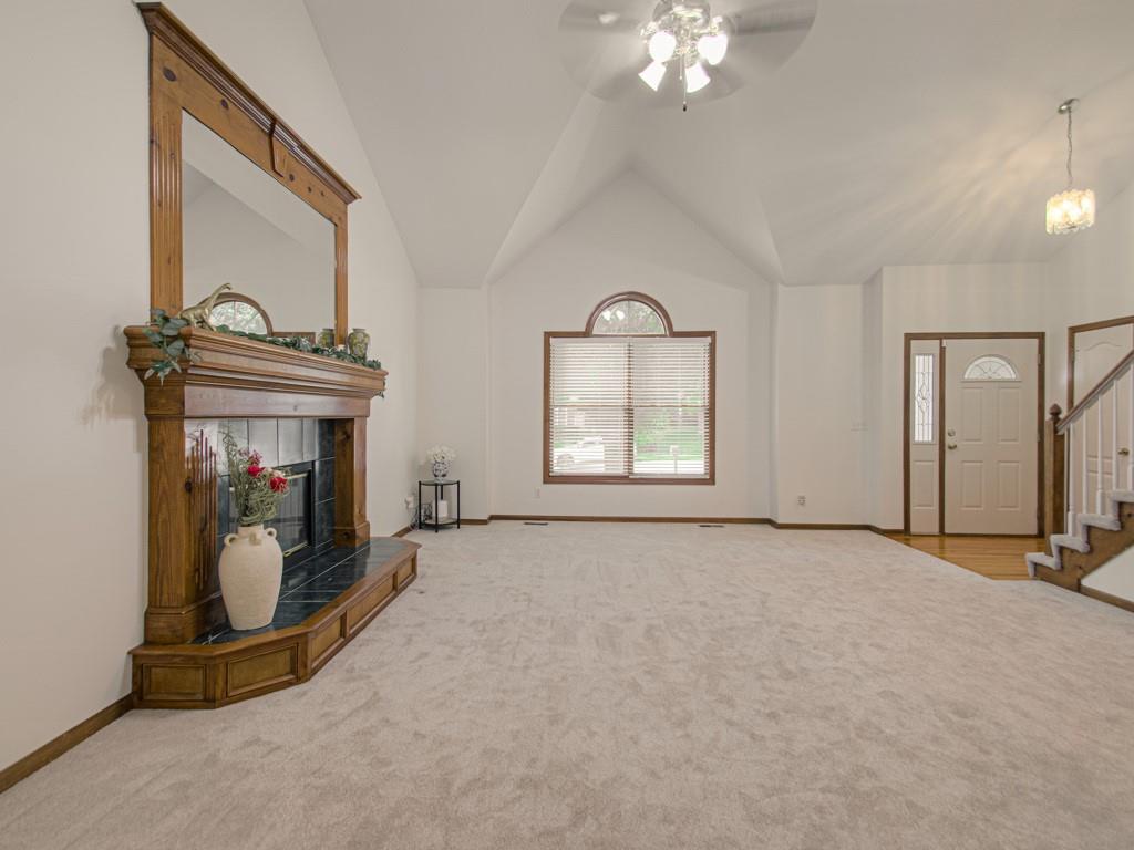 Photo 6 of 920 NE 102nd Street