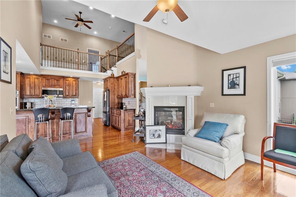 Photo 5 of 9020 N Oxford Avenue
