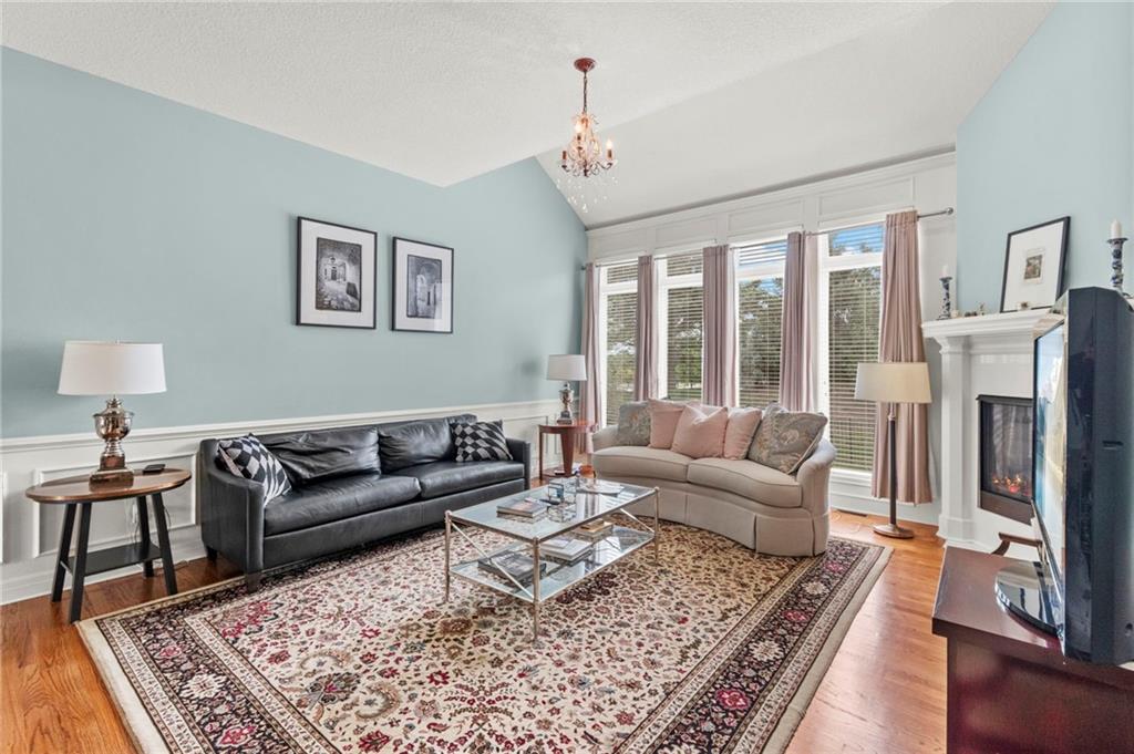 Photo 7 of 9020 N Oxford Avenue