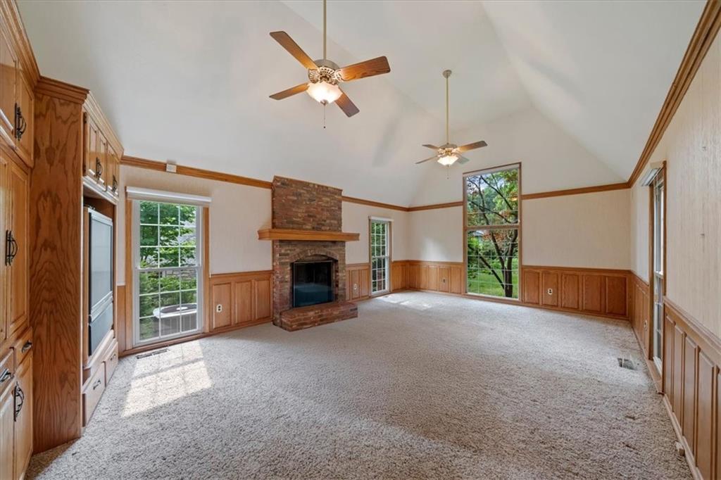Photo 6 of 2326 W 95 Street
