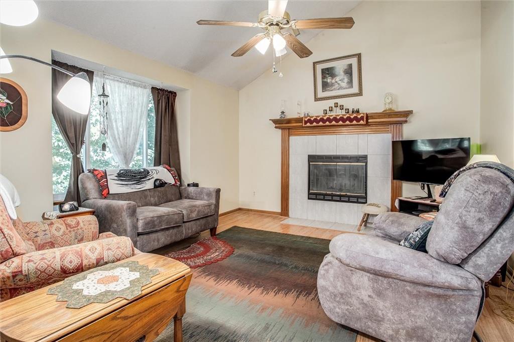Photo of 305 Pinetree Drive