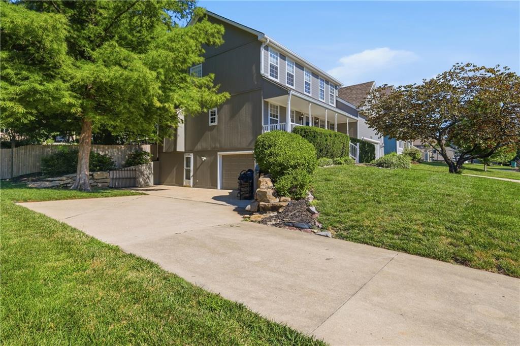 Photo 3 of 4312 SW Seattle Slew Drive