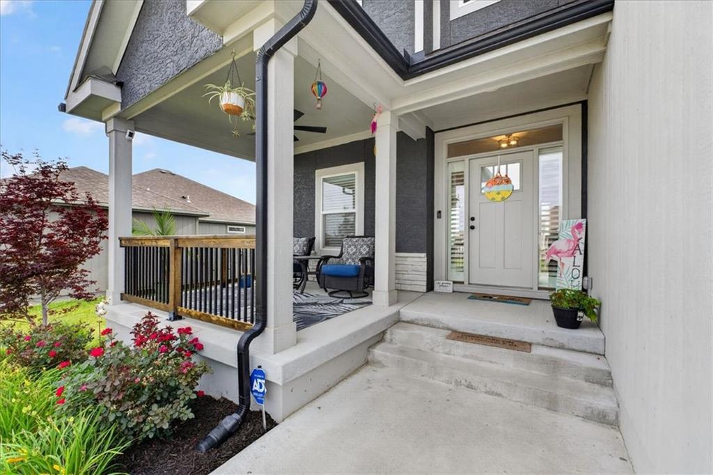 Photo 4 of 4705 SW 3rd Street