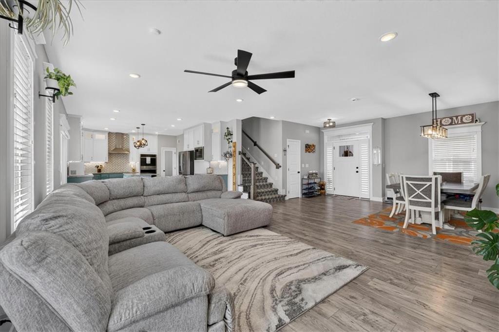 Photo 6 of 4705 SW 3rd Street