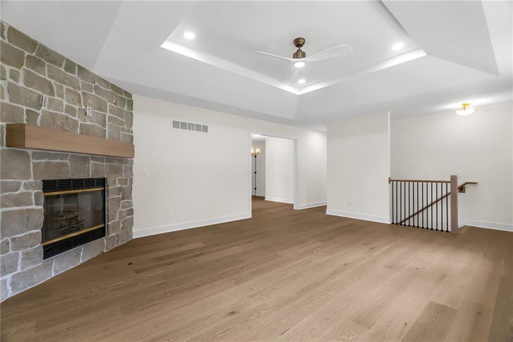 Photo 5 of 701 Horseshoe Drive