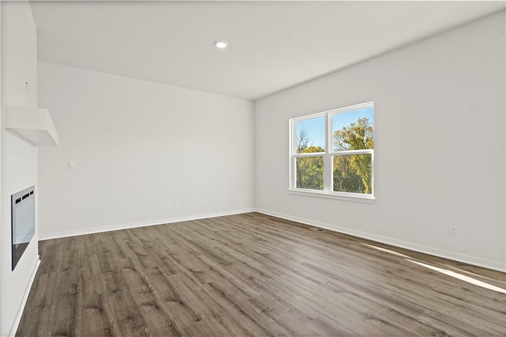 Photo 6 of 10716 N Richmond Avenue