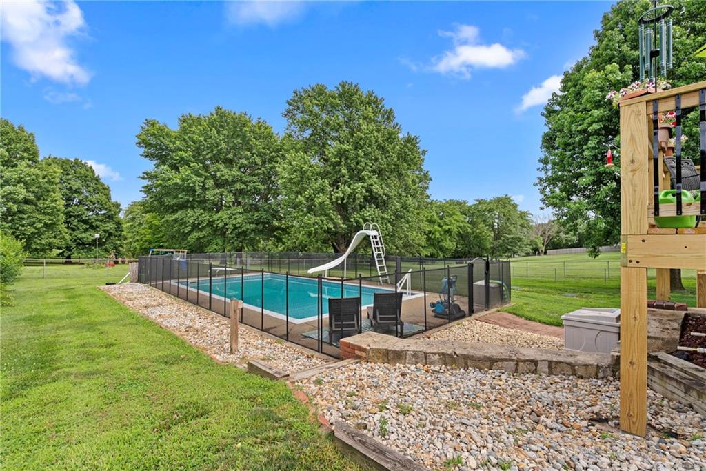 Photo 4 of 8921 Boten Road