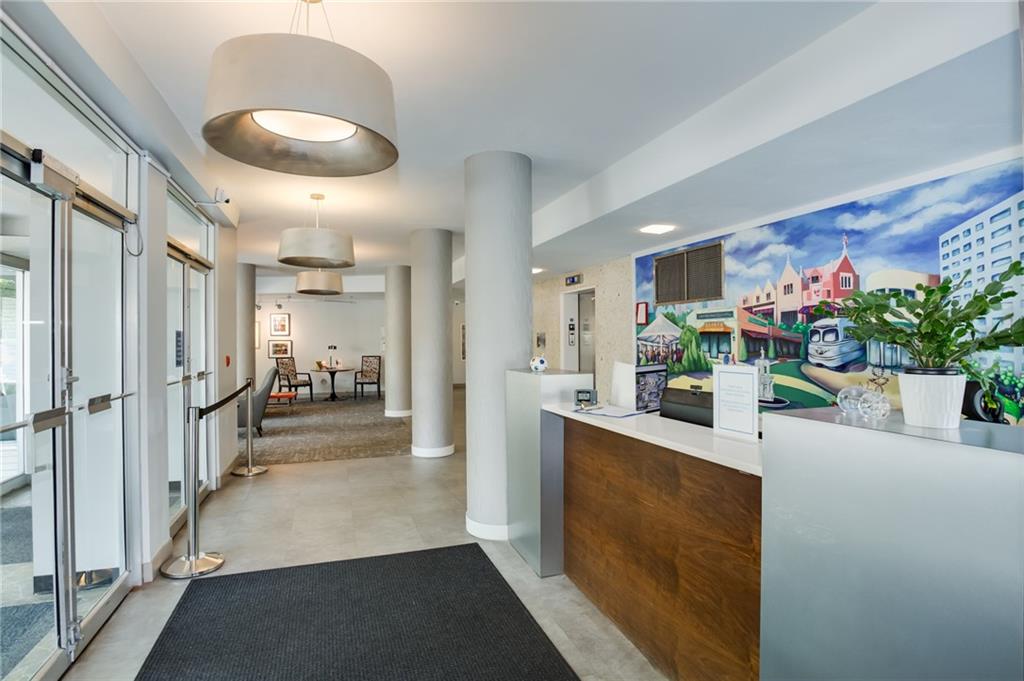Photo 5 of 333 W Meyer Boulevard #209