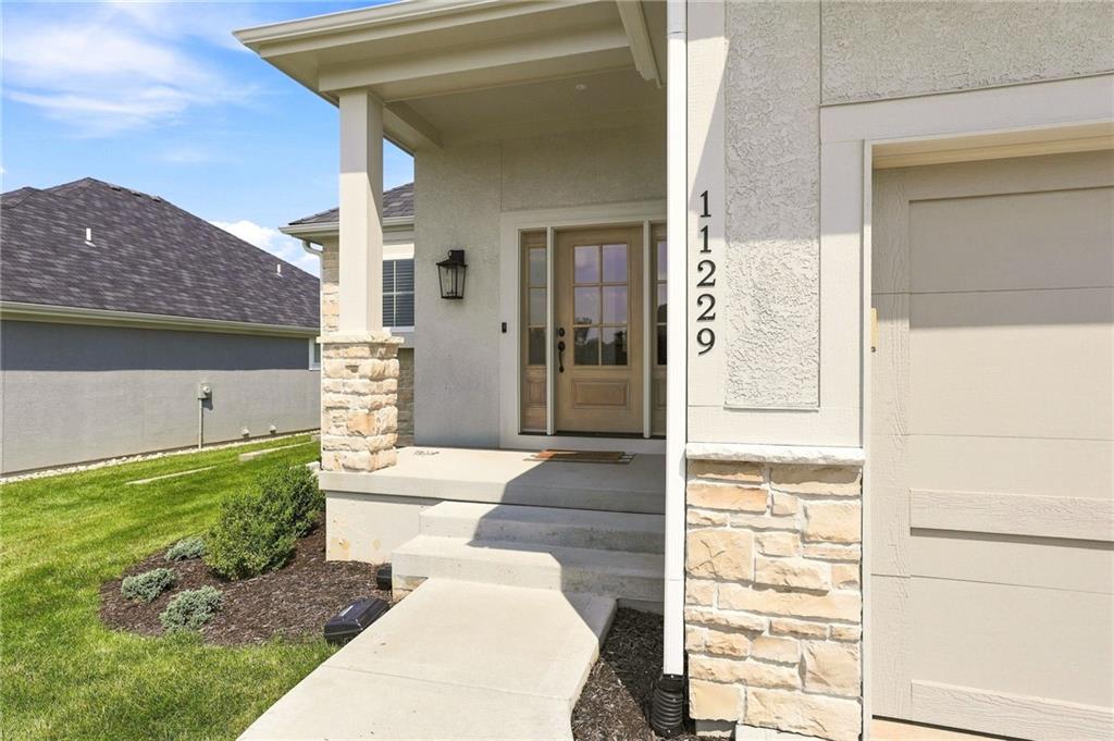 Photo 4 of 11229 Brome Drive
