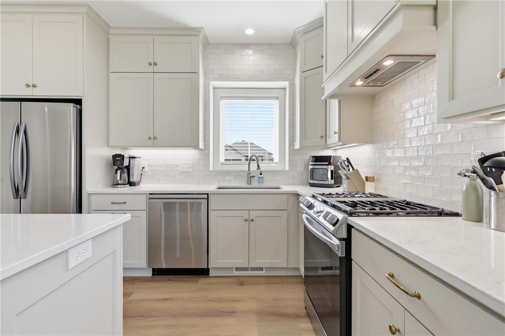 Photo 7 of 11229 Brome Drive